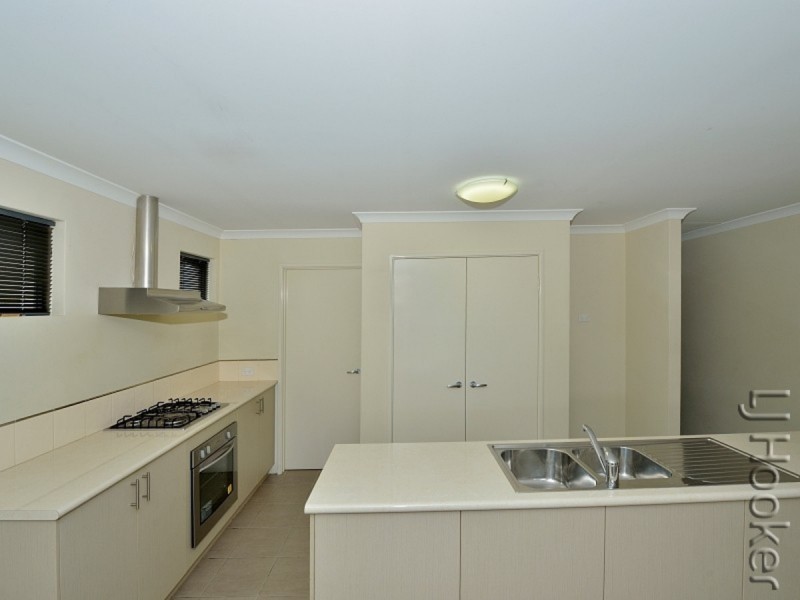 10 Iris Court, Coodanup WA 6210