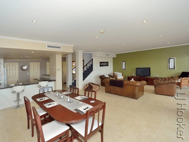 23/3 Piccolo Place, Halls Head WA 6210