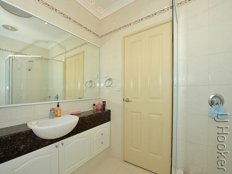 23/3 Piccolo Place, Halls Head WA 6210