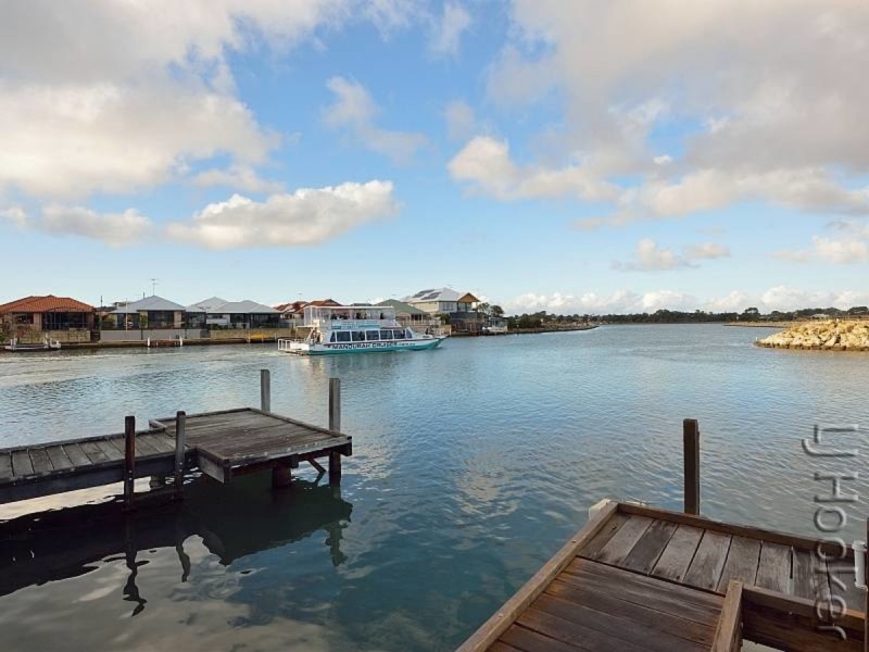 23/3 Piccolo Place, Halls Head WA 6210