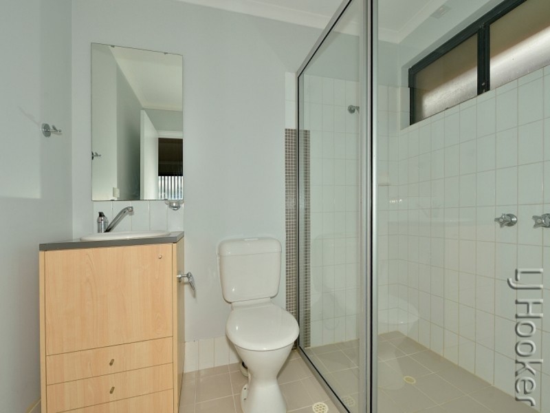 23/1 Mariners Cove Drive, Dudley Park WA 6210