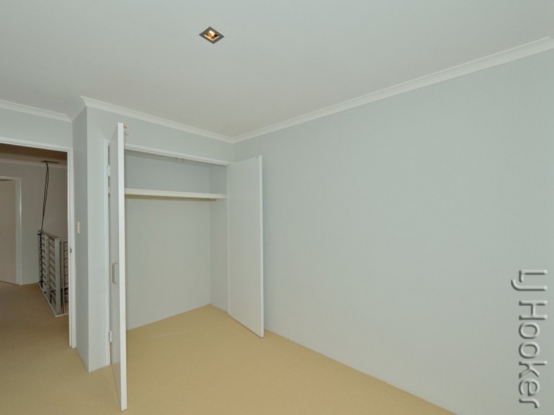 23/1 Mariners Cove Drive, Dudley Park WA 6210