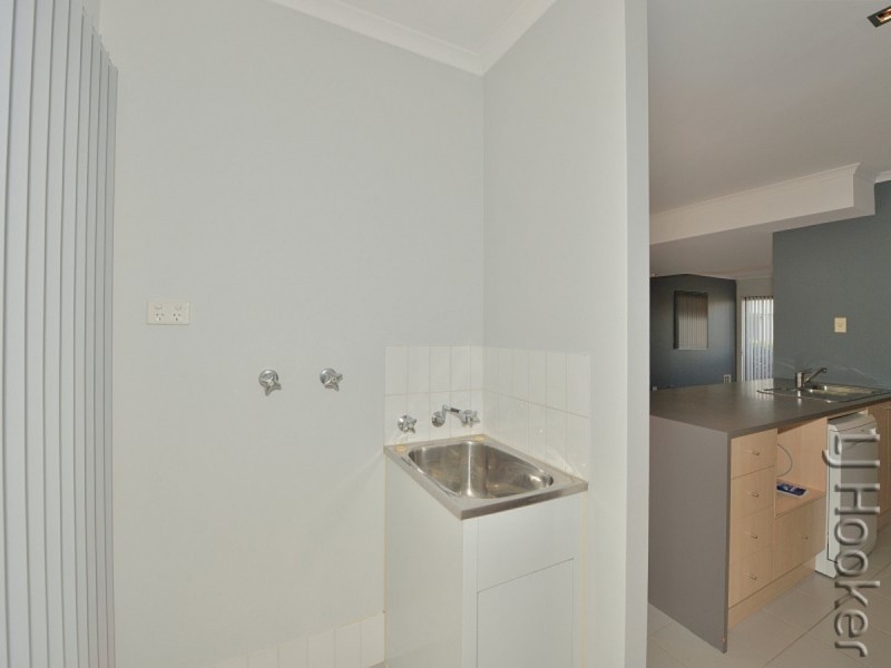 23/1 Mariners Cove Drive, Dudley Park WA 6210