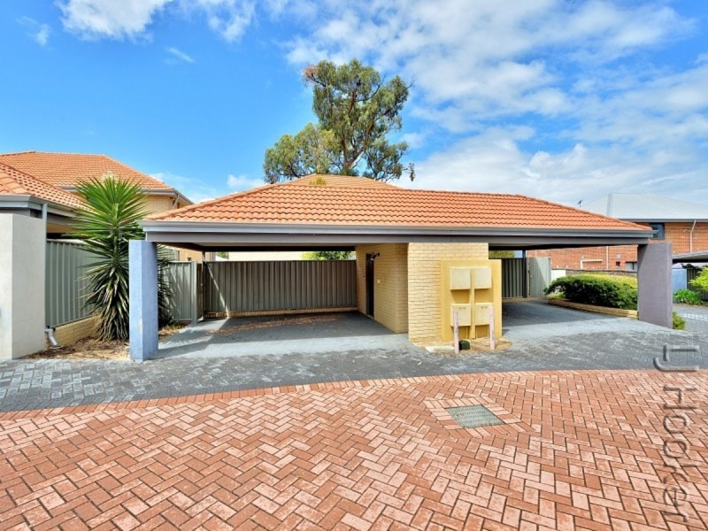 23/1 Mariners Cove Drive, Dudley Park WA 6210