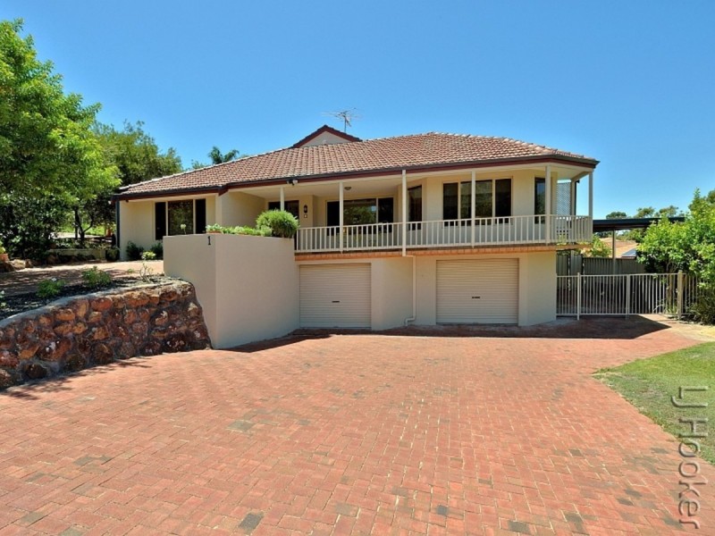 1 Heywood Court, Halls Head WA 6210