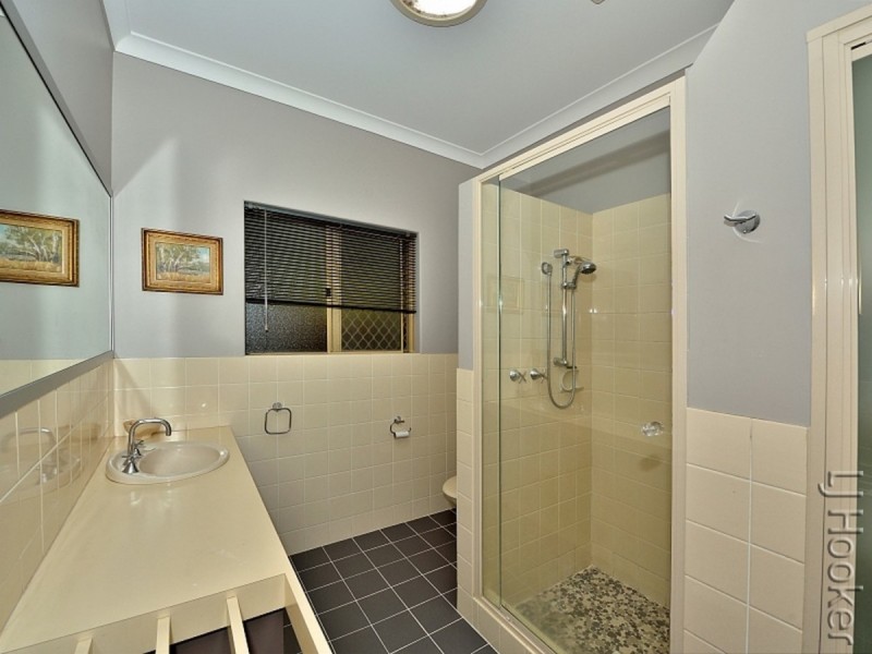 1 Heywood Court, Halls Head WA 6210