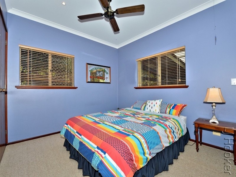 1 Heywood Court, Halls Head WA 6210