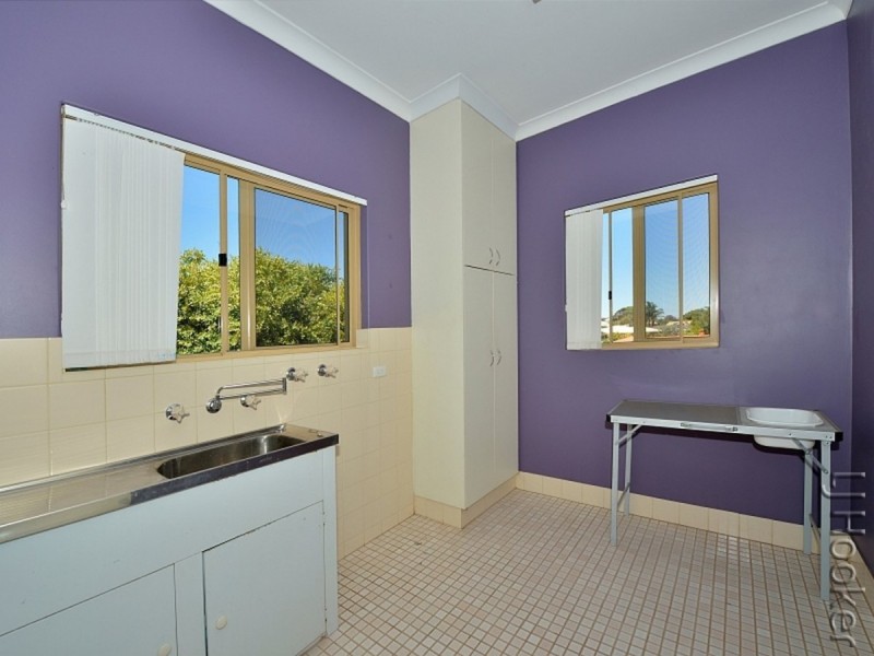 1 Heywood Court, Halls Head WA 6210