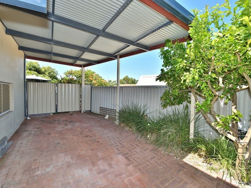 1 Heywood Court, Halls Head WA 6210