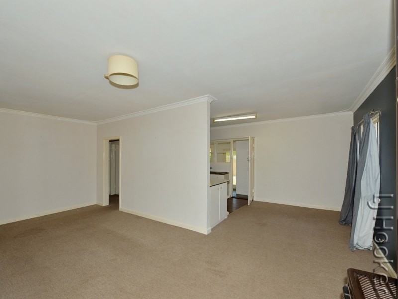 30 Service Street, Mandurah WA 6210