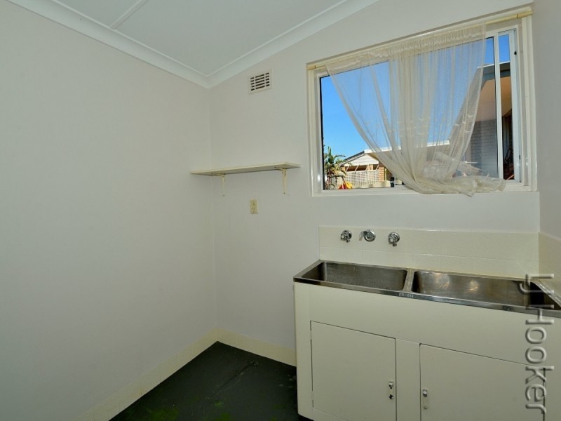 30 Service Street, Mandurah WA 6210