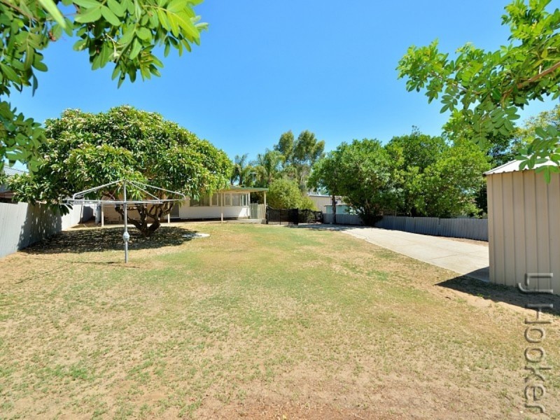 30 Service Street, Mandurah WA 6210