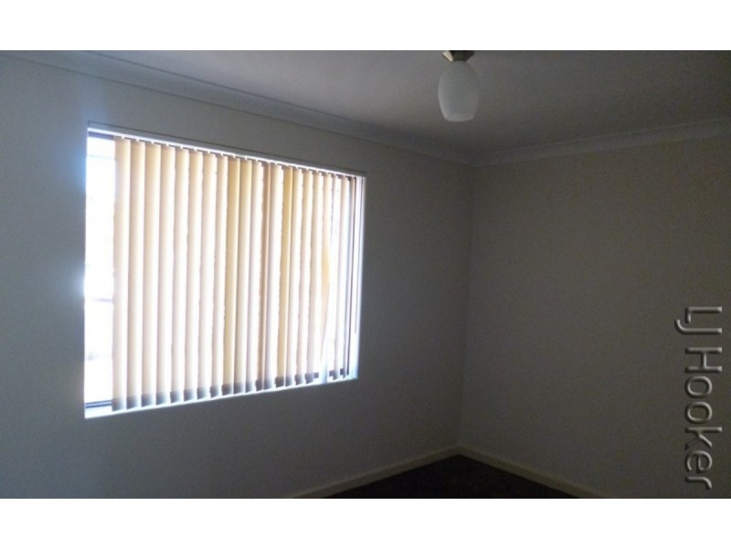 35 Elderberry Circle, Halls Head WA 6210