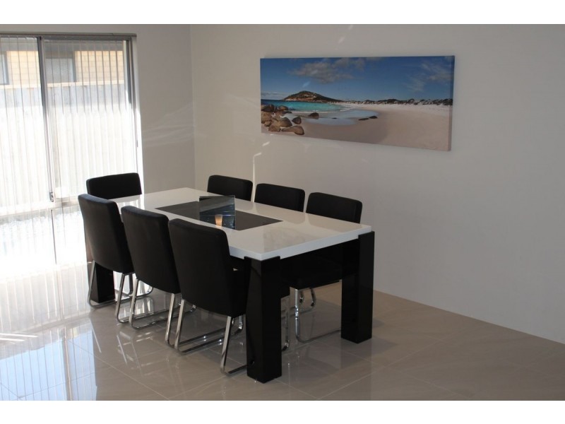 350 Peelwood Parade, Halls Head WA 6210