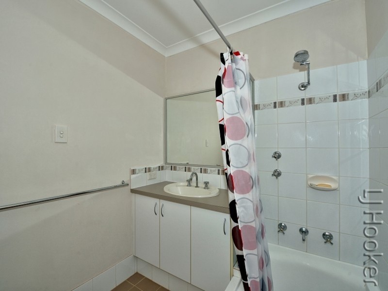 17 Rayner Promenade, Lakelands WA 6180