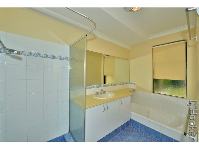 182 Peelwood Parade, Halls Head WA 6210