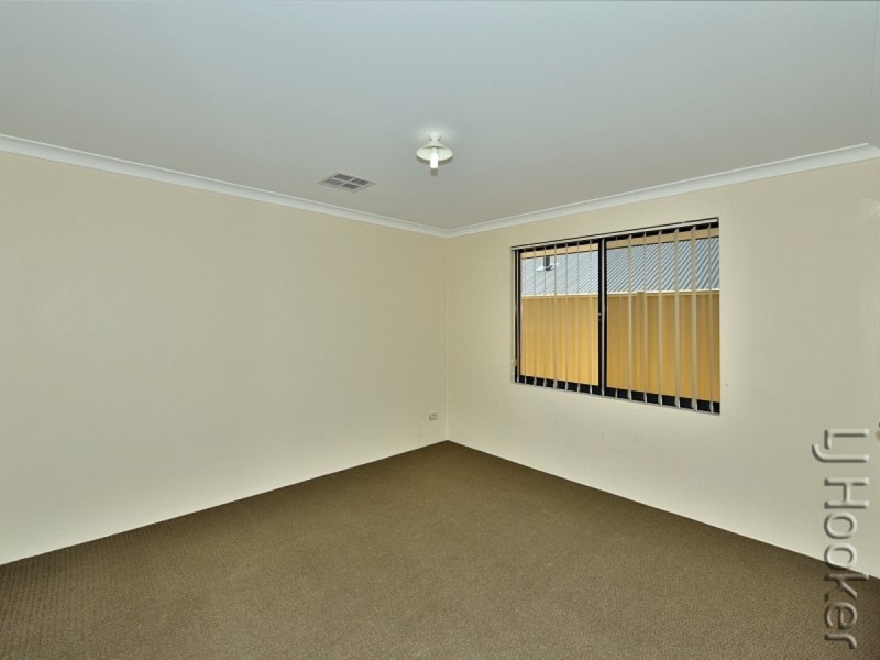 48 Cawana Parkway, Lakelands WA 6180