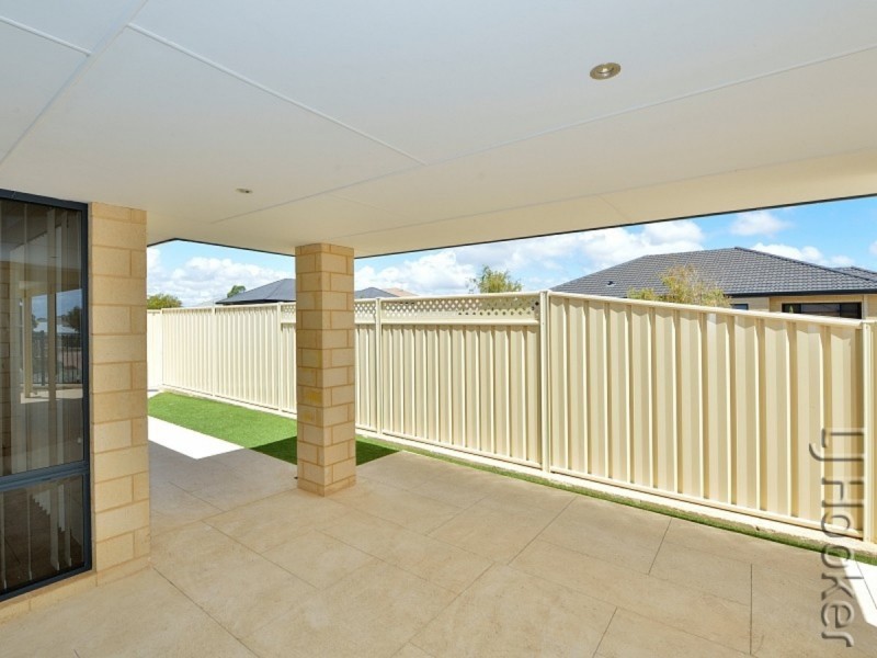 48 Cawana Parkway, Lakelands WA 6180