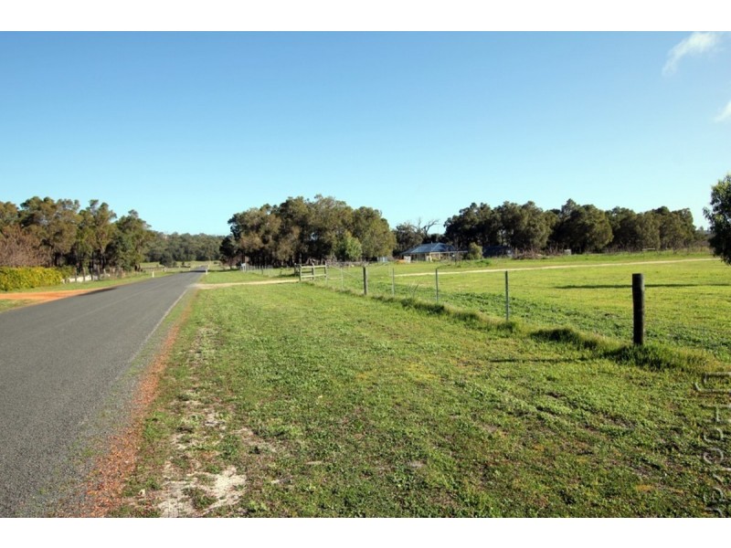 116 Stacey Rise, Lake Clifton WA 6215