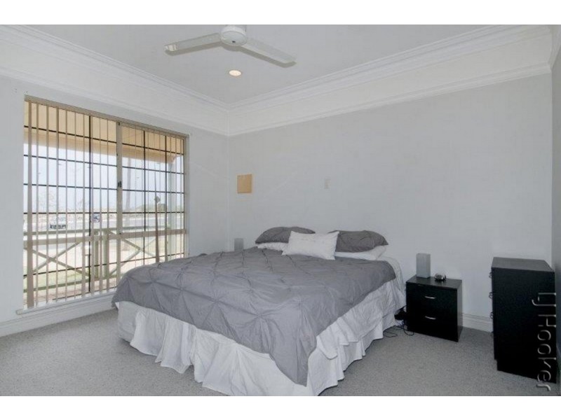 35 Orestes Street, San Remo WA 6210