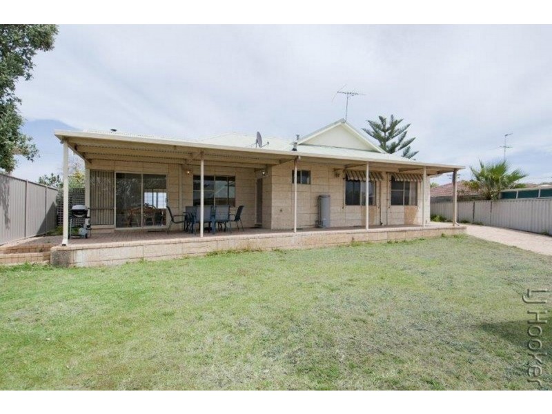 35 Orestes Street, San Remo WA 6210