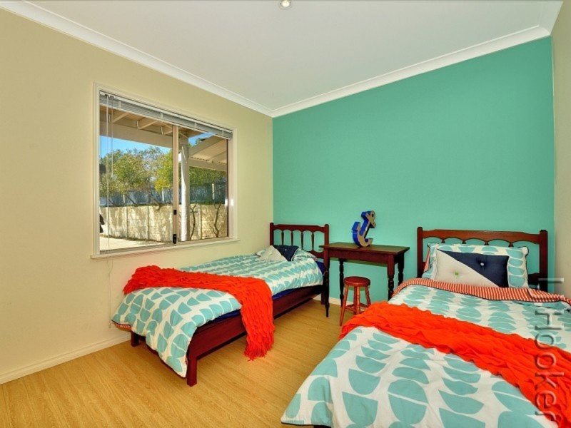 14 Melros Beach Road, Dawesville WA 6211