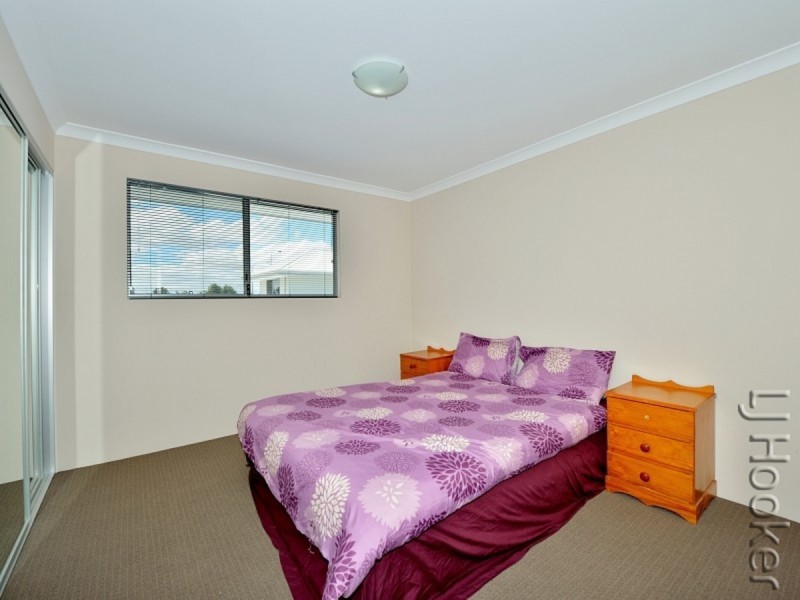 10 Stirling Grove, Mandurah WA 6210