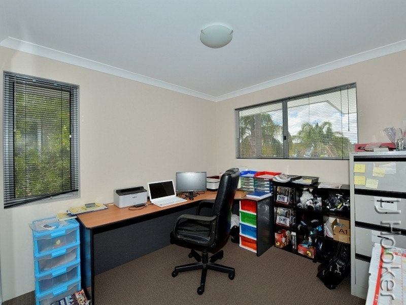 10 Stirling Grove, Mandurah WA 6210