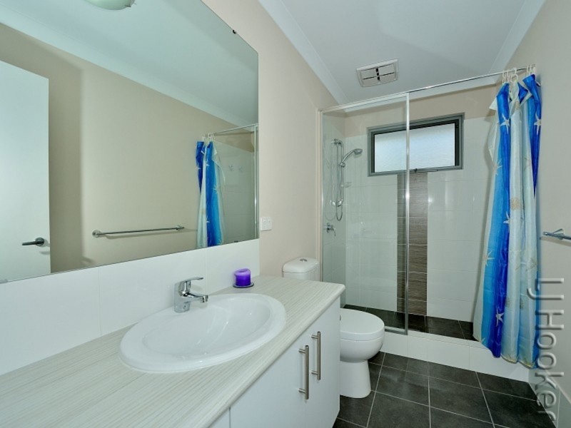 10 Stirling Grove, Mandurah WA 6210