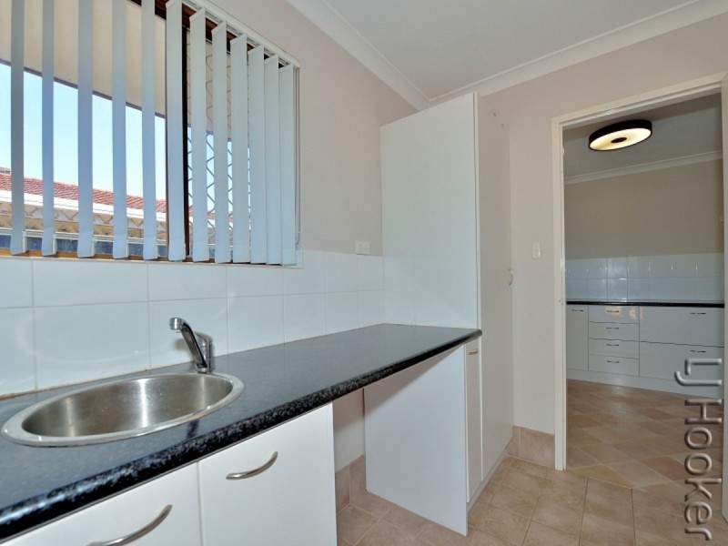 25 Hennessy Place, Mandurah WA 6210