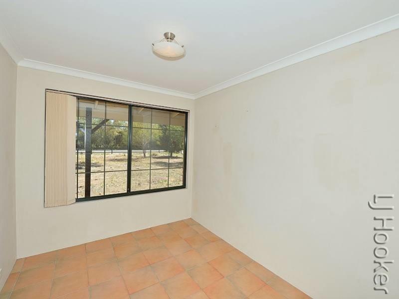 24 Davis Road, Barragup WA 6209