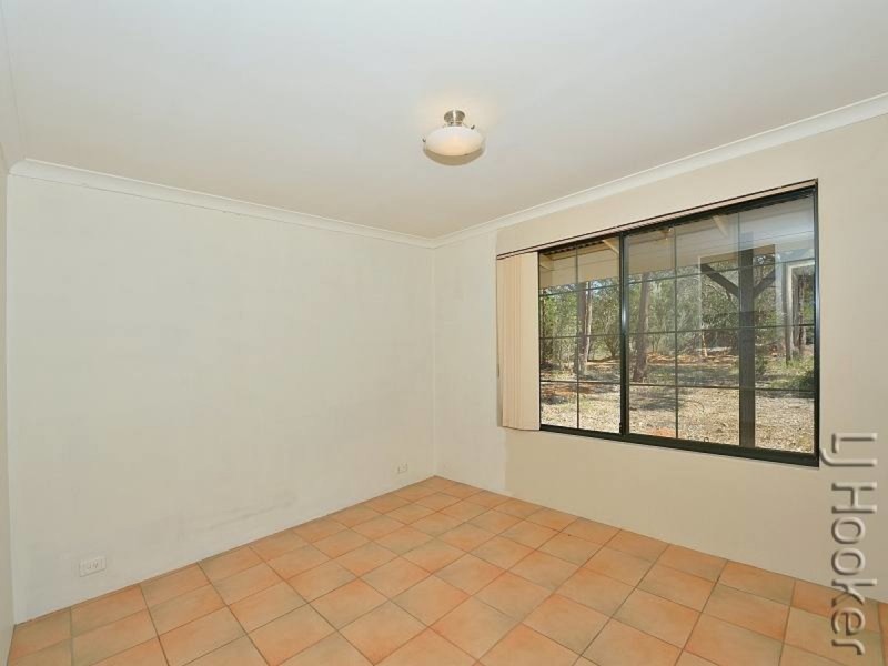 24 Davis Road, Barragup WA 6209