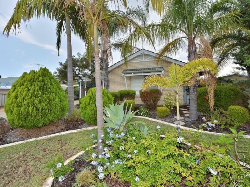 1/5 Reynolds Avenue, Greenfields WA 6210