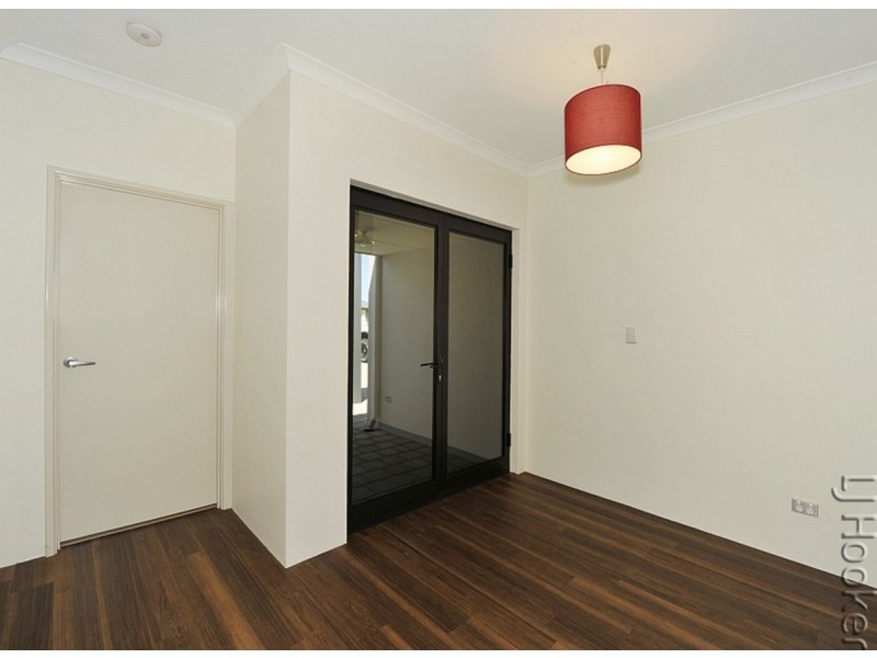 15 Eglinton Terrace, Dudley Park WA 6210