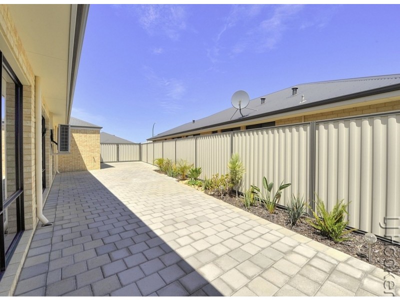 15 Eglinton Terrace, Dudley Park WA 6210