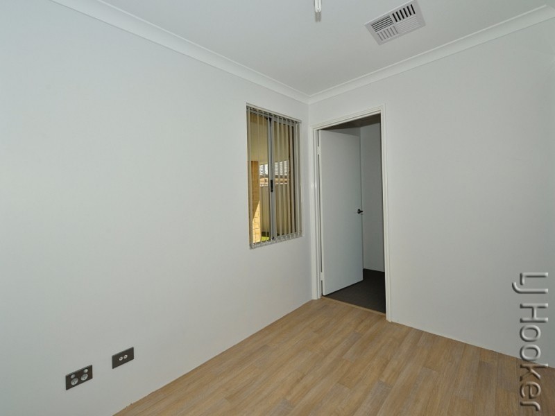 13 Crimson Road, Karnup WA 6176