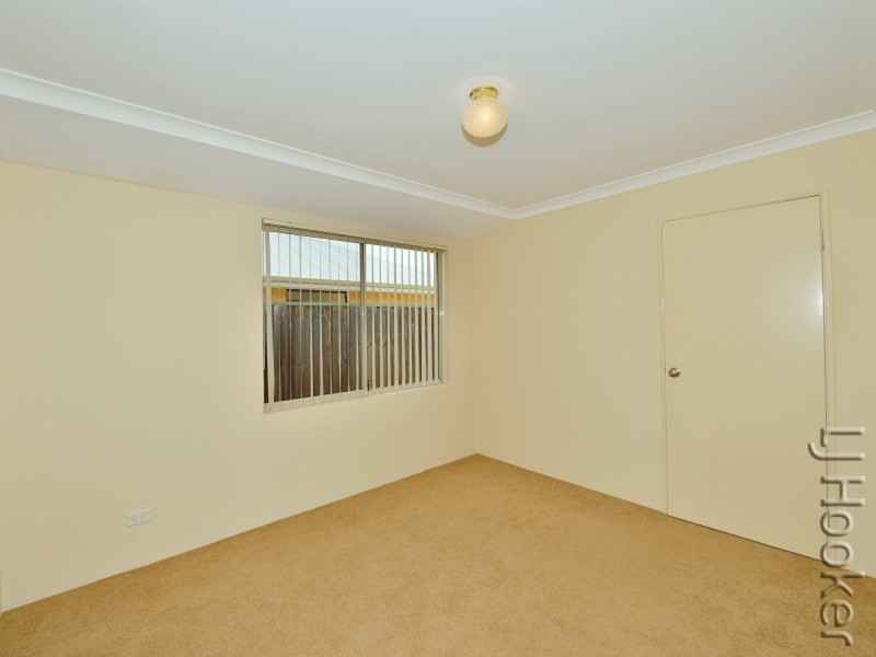 41 Waratah Circle, Halls Head WA 6210