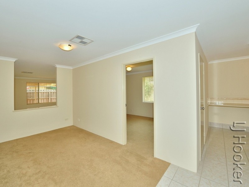 41 Waratah Circle, Halls Head WA 6210