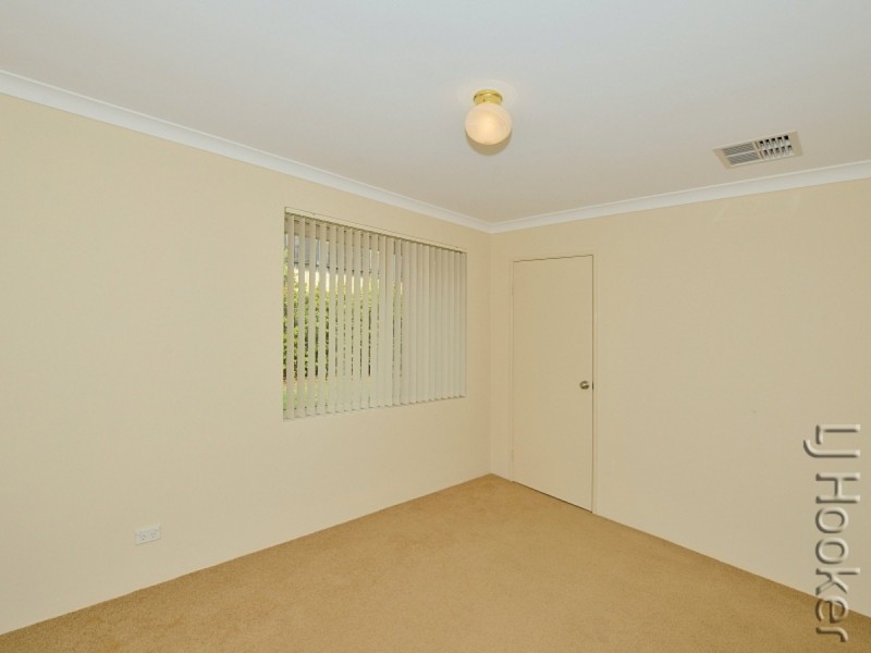 41 Waratah Circle, Halls Head WA 6210