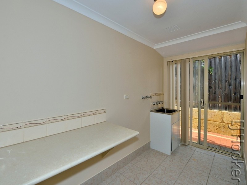 41 Waratah Circle, Halls Head WA 6210