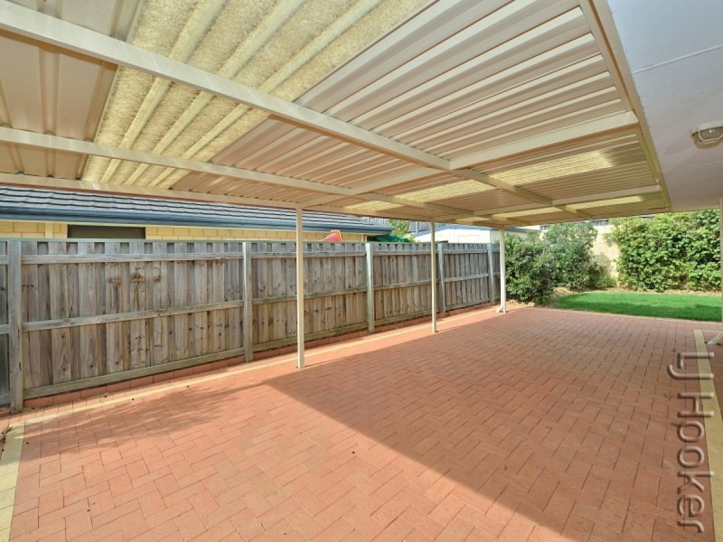 41 Waratah Circle, Halls Head WA 6210