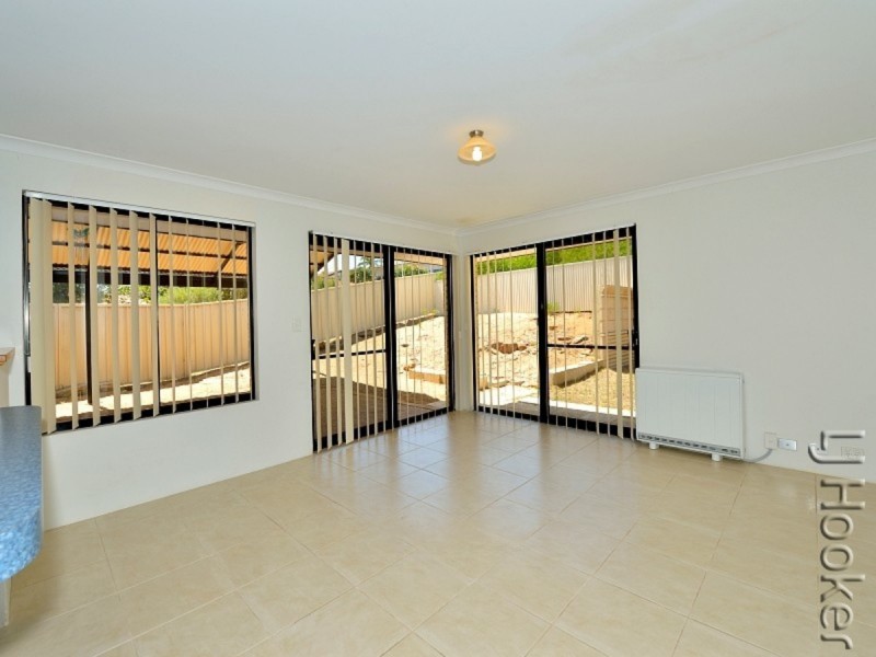 22 Tamarisk Drive, Halls Head WA 6210