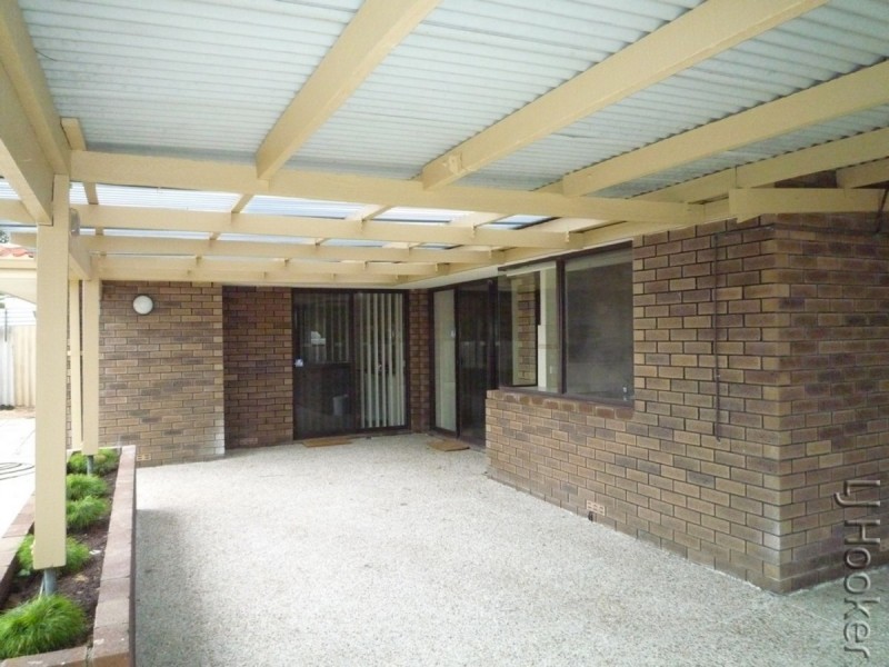54 Peelwood Parade, Halls Head WA 6210