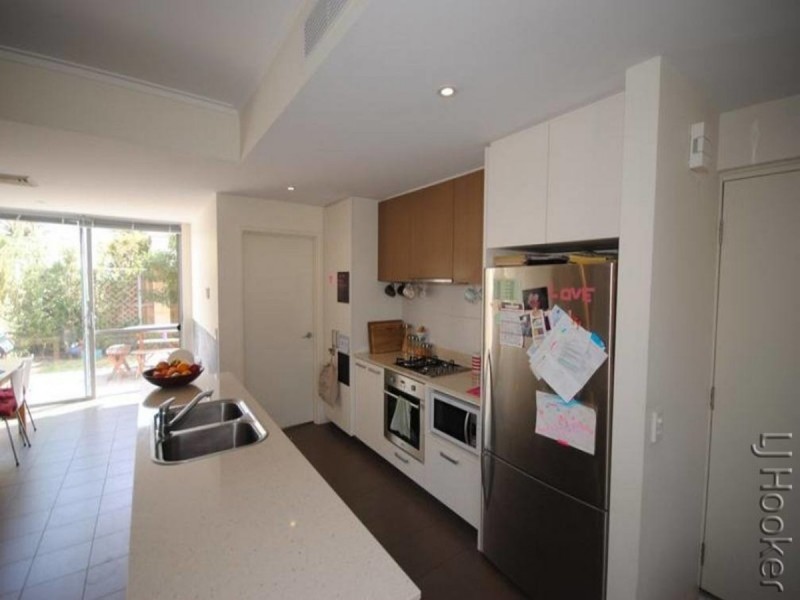 29 Middleton Loop, Meadow Springs WA 6210