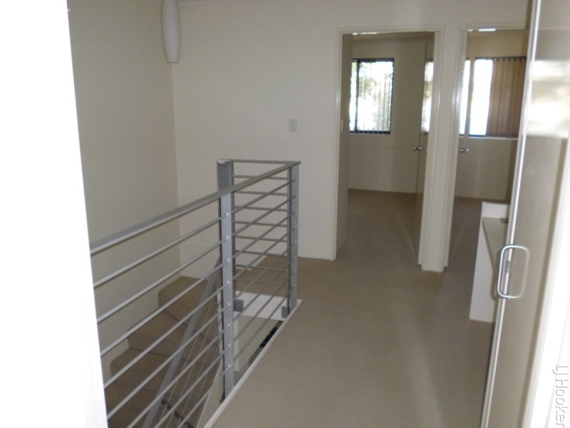 40/1 Mariners Cove Drive, Dudley Park WA 6210