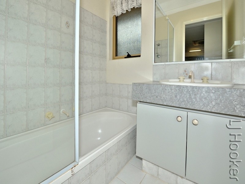 14 Oakover Turn, Greenfields WA 6210