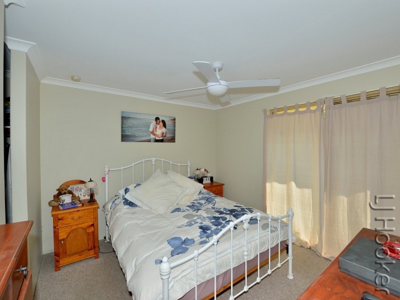18 Magnolia Rise, Halls Head WA 6210