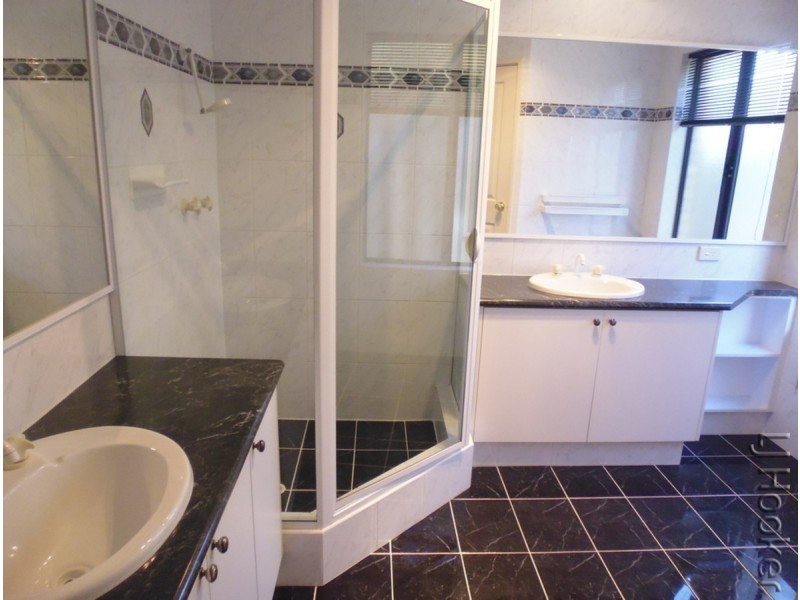 24 Montego Way, Halls Head WA 6210