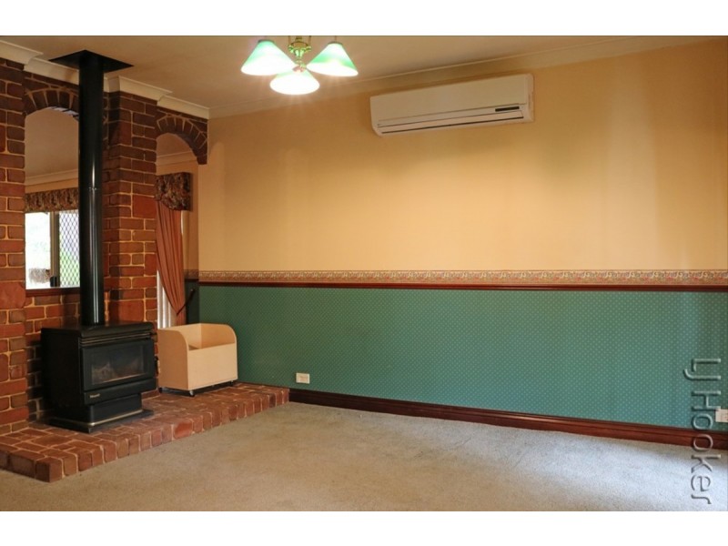 32 Victoria Circle, Greenfields WA 6210