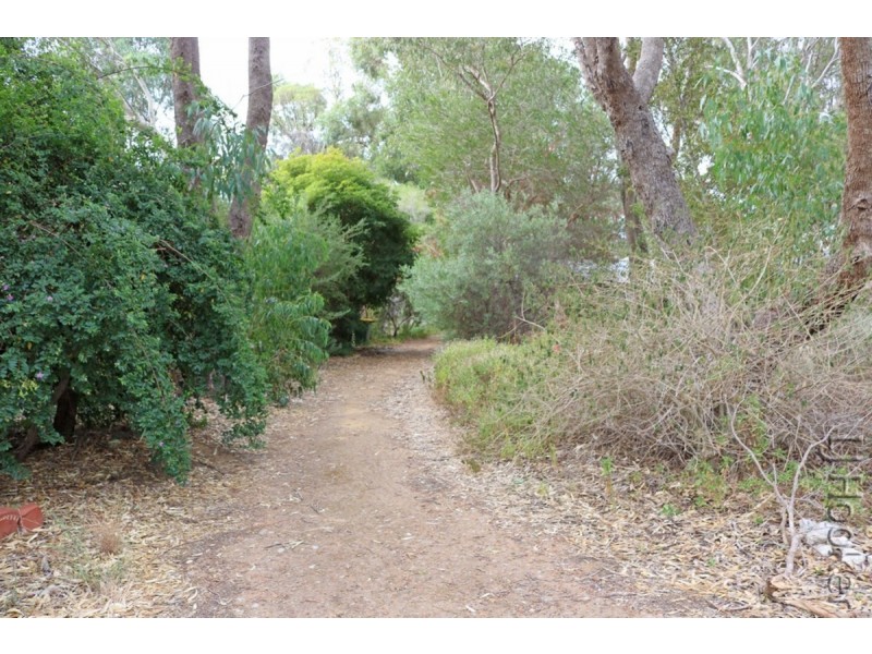 32 Victoria Circle, Greenfields WA 6210